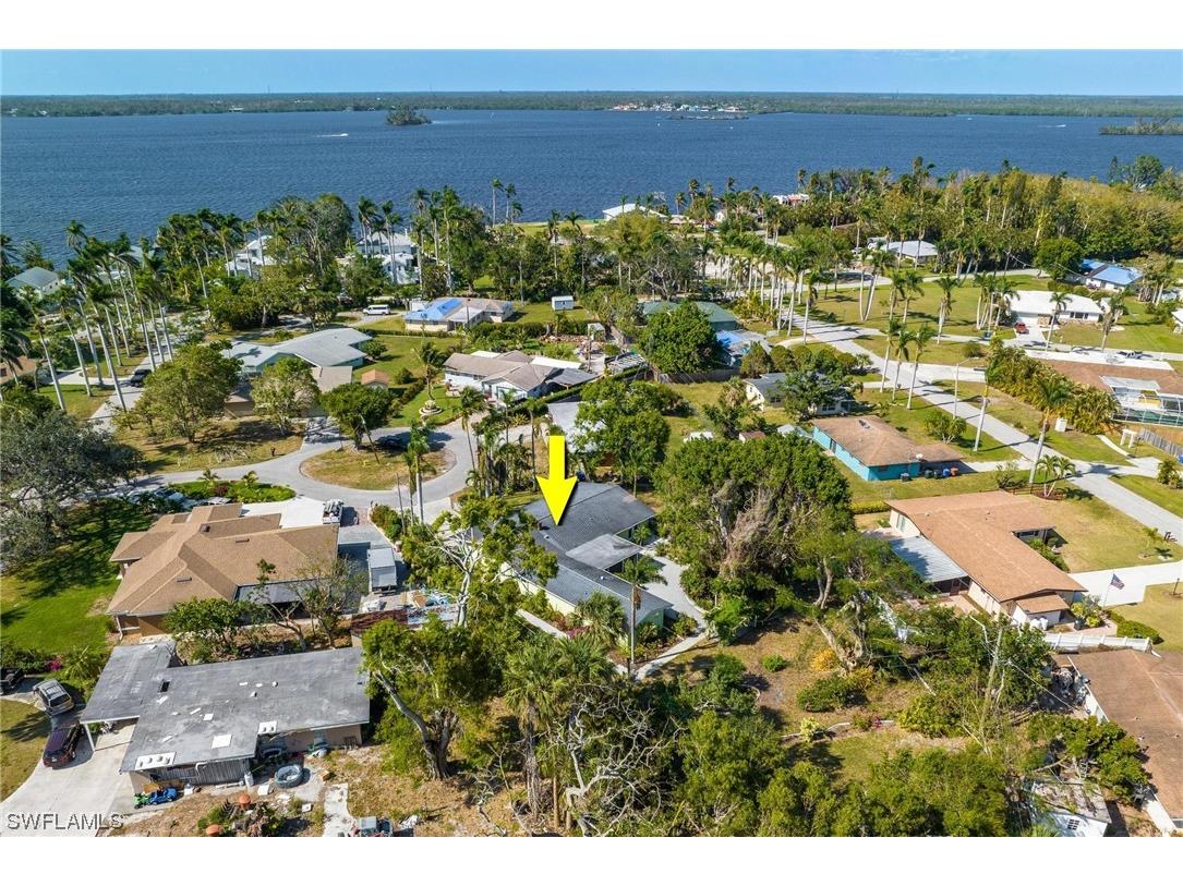 4 Fairview Court Fort Myers FL 33905 222086568 image1