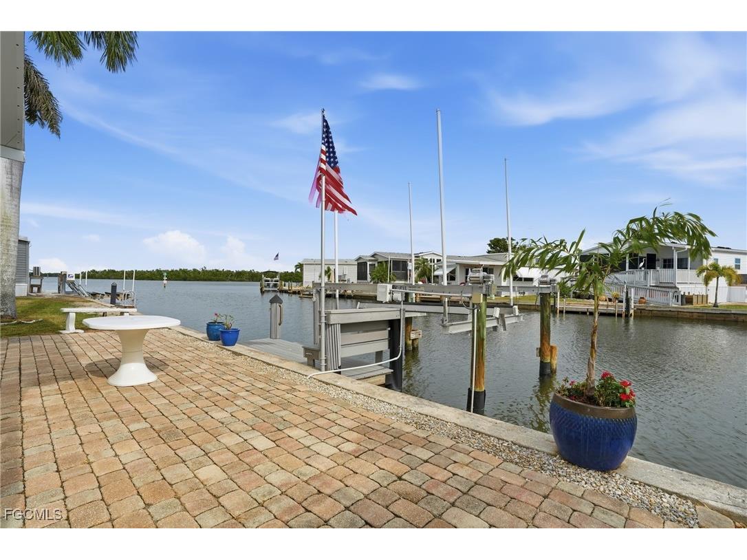 4 Galleon Way Fort Myers Beach FL 33931 2025024795 image25