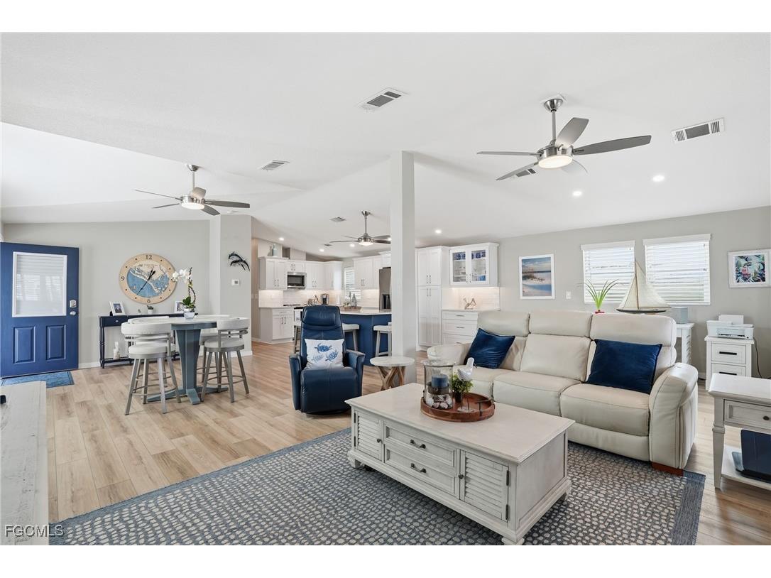 4 Galleon Way Fort Myers Beach FL 33931 2025024795 image3