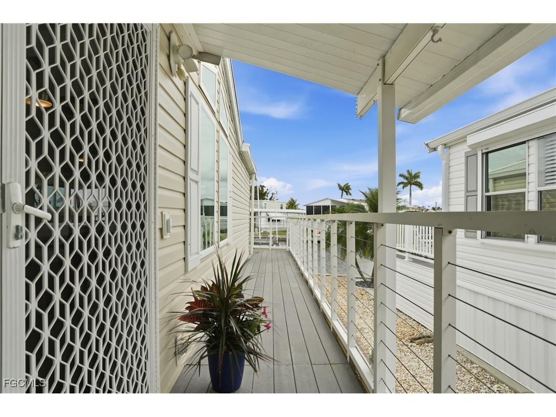 4 Galleon Way Fort Myers Beach FL 33931 2025024795 image33