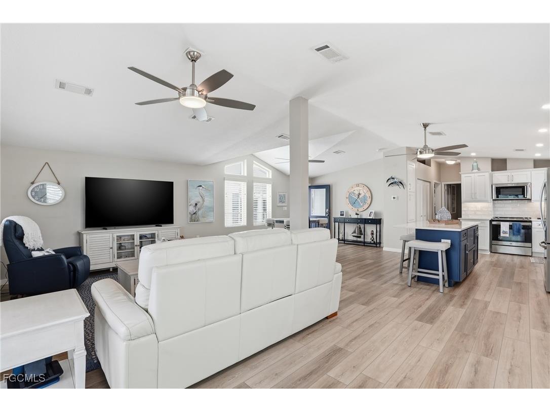 4 Galleon Way Fort Myers Beach FL 33931 2025024795 image5