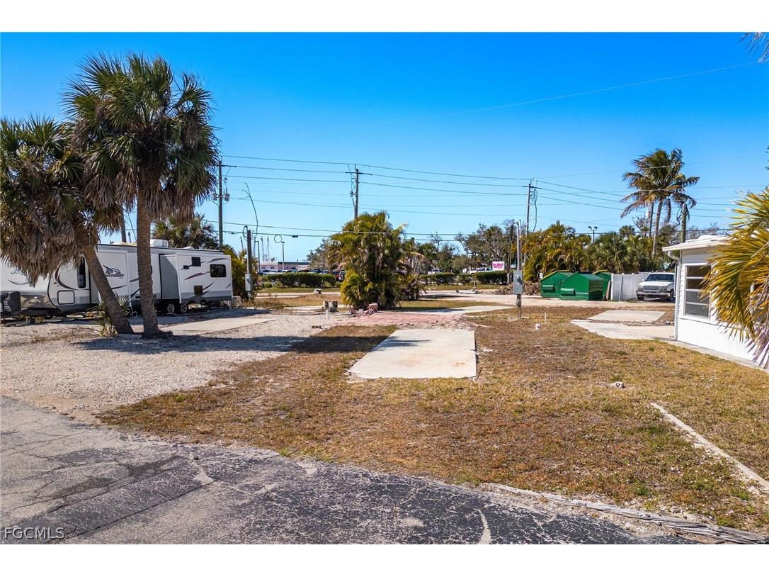 4 Helen Lane Fort Myers Beach FL 33931 2026008704 image1