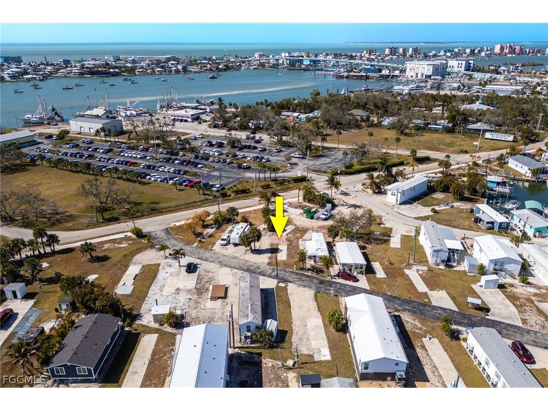 4 Helen Lane Fort Myers Beach FL 33931 2026008704 image14