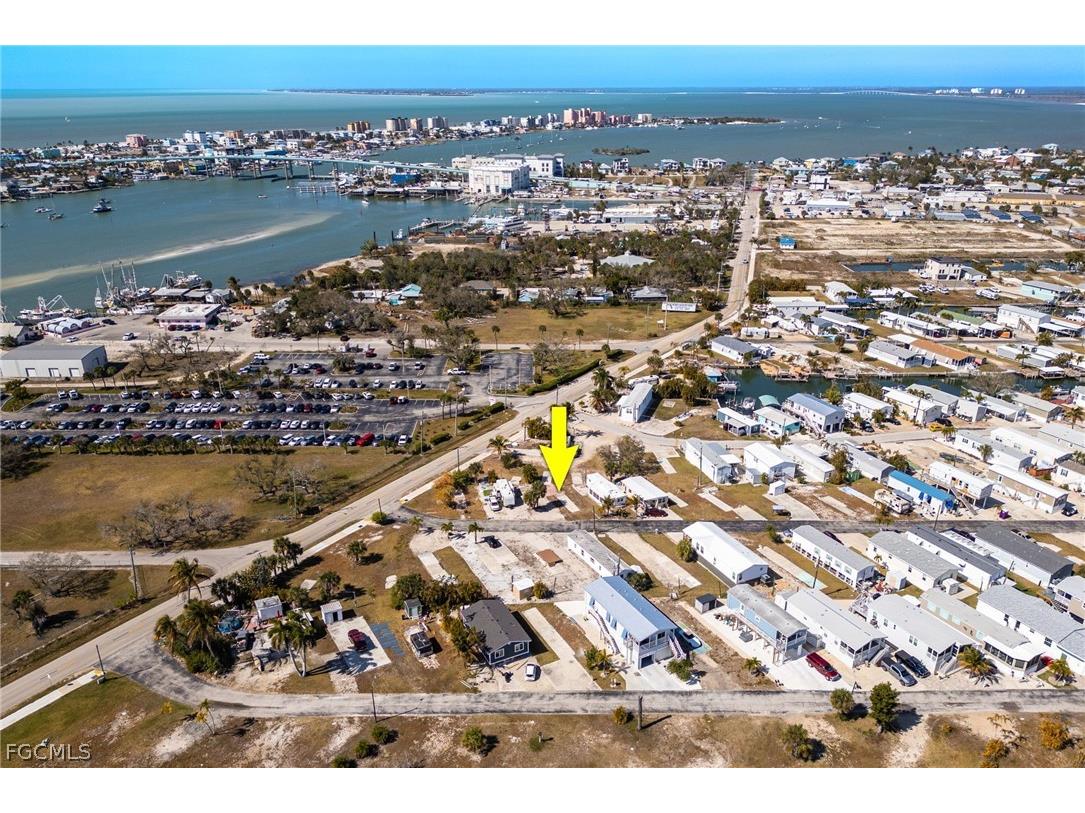 4 Helen Lane Fort Myers Beach FL 33931 2026008704 image16
