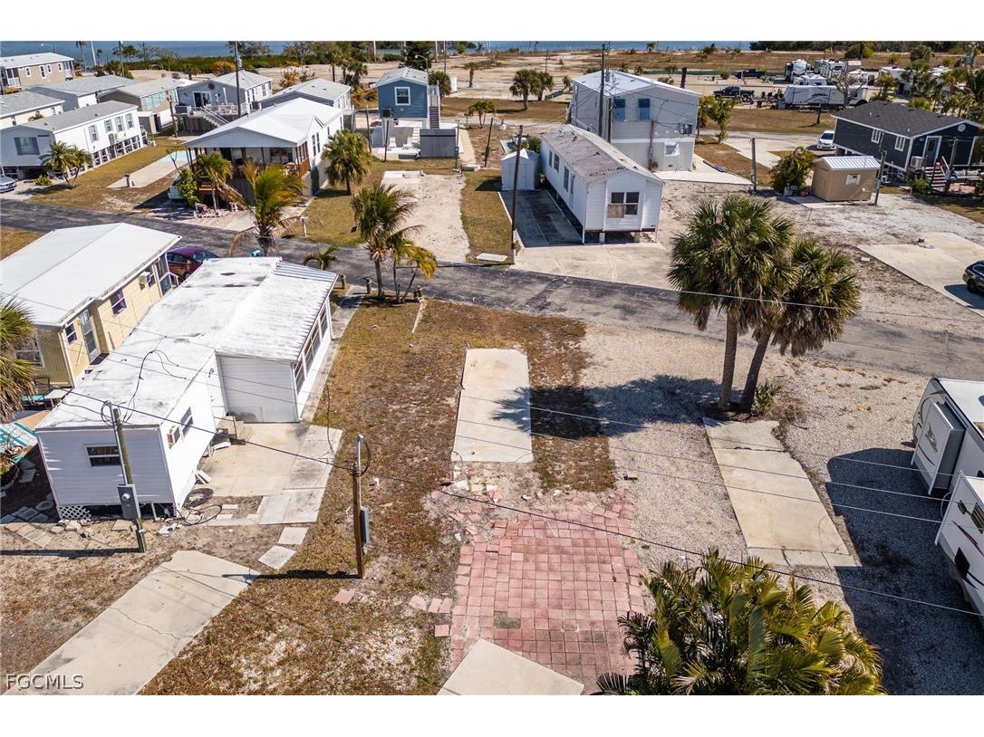 4 Helen Lane Fort Myers Beach FL 33931 2026008704 image6