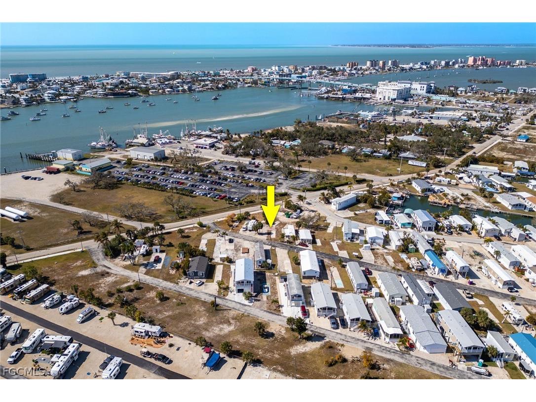4 Helen Lane Fort Myers Beach FL 33931 2026008704 image9