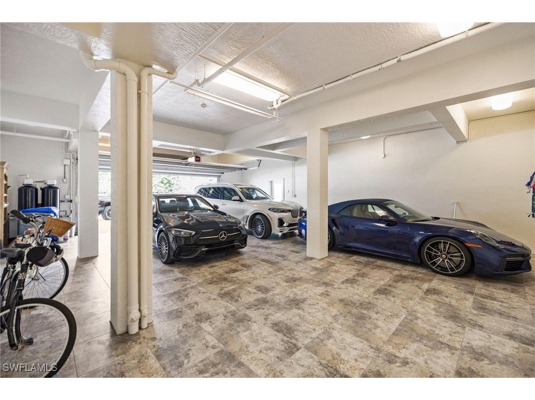 40 32nd Avenue S Naples FL 34102 225077390 image47