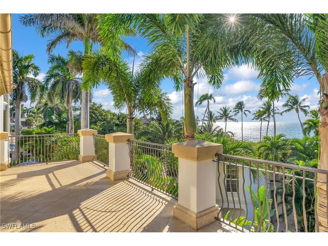 40 5th Avenue S Naples FL 34102 224022030 image37