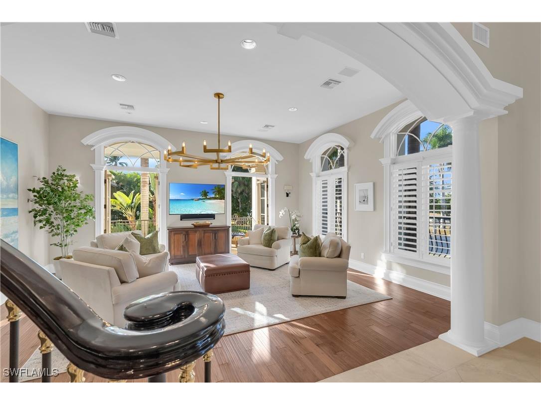 40 5th Avenue S Naples FL 34102 224022030 image6