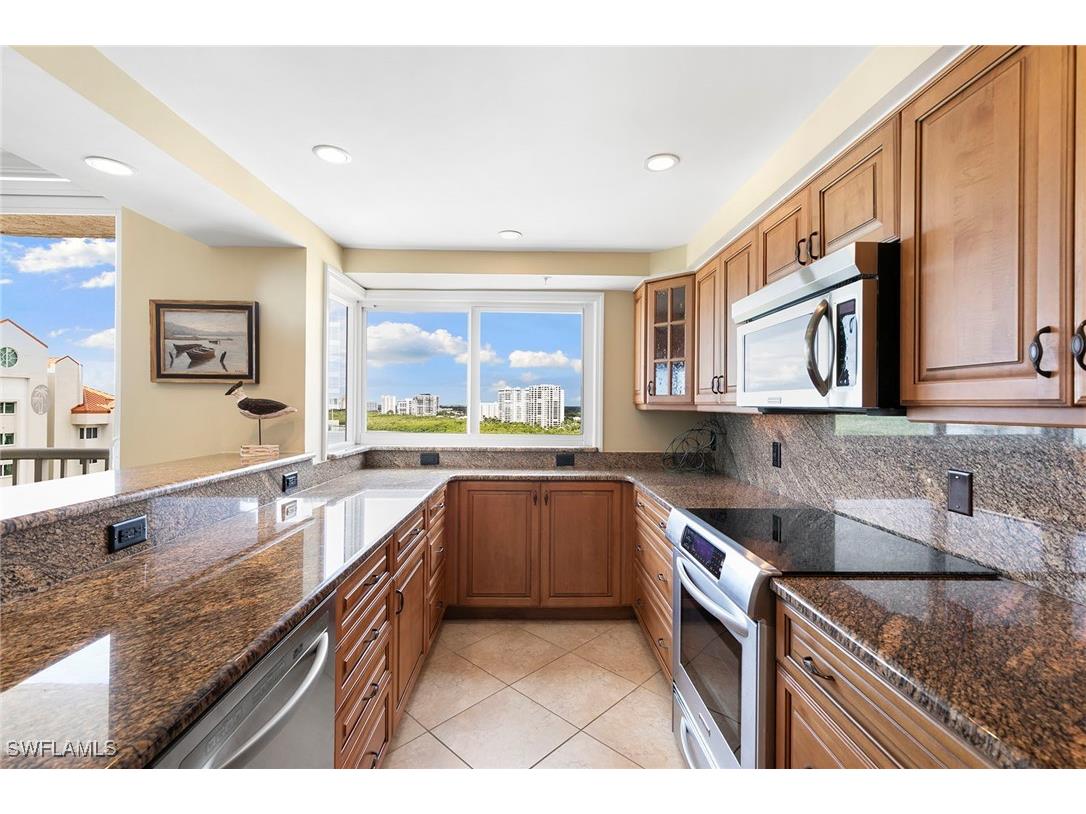 40 Seagate Drive #1204A Naples FL 34103 225080911 image12