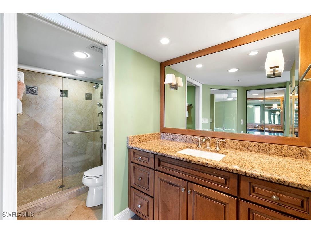 40 Seagate Drive #1204A Naples FL 34103 225080911 image16