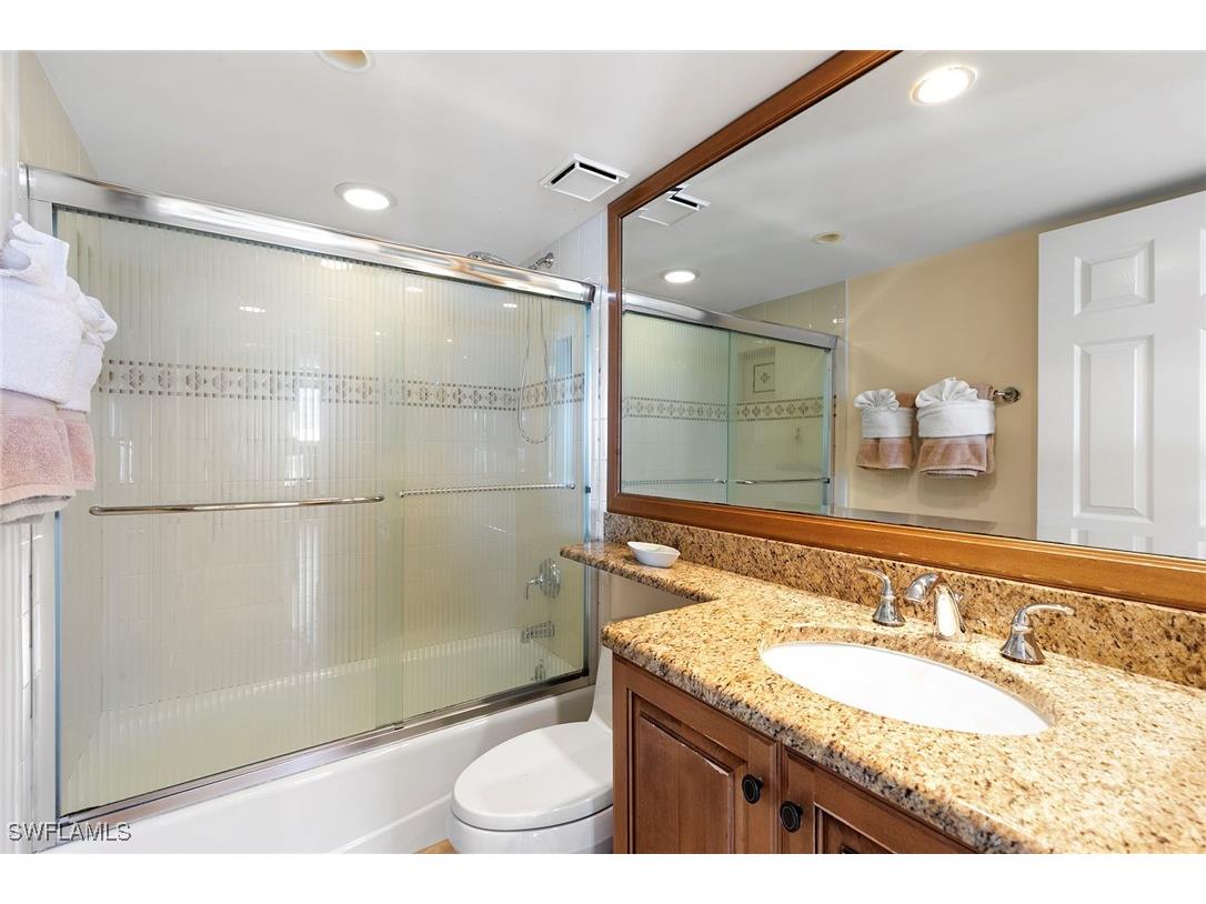 40 Seagate Drive #1204A Naples FL 34103 225080911 image20