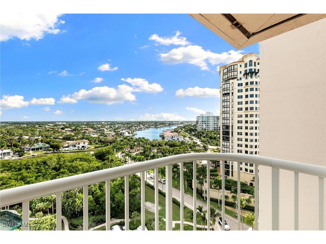 40 Seagate Drive #1204A Naples FL 34103 225080911 image26