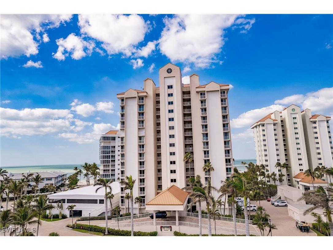 40 Seagate Drive #202A Naples FL 34103 225039973 image1