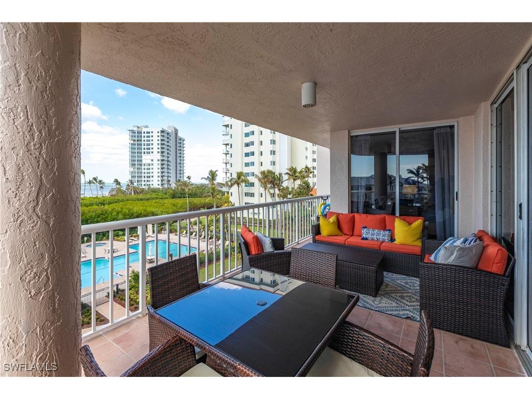 40 Seagate Drive #202A Naples FL 34103 225039973 image17