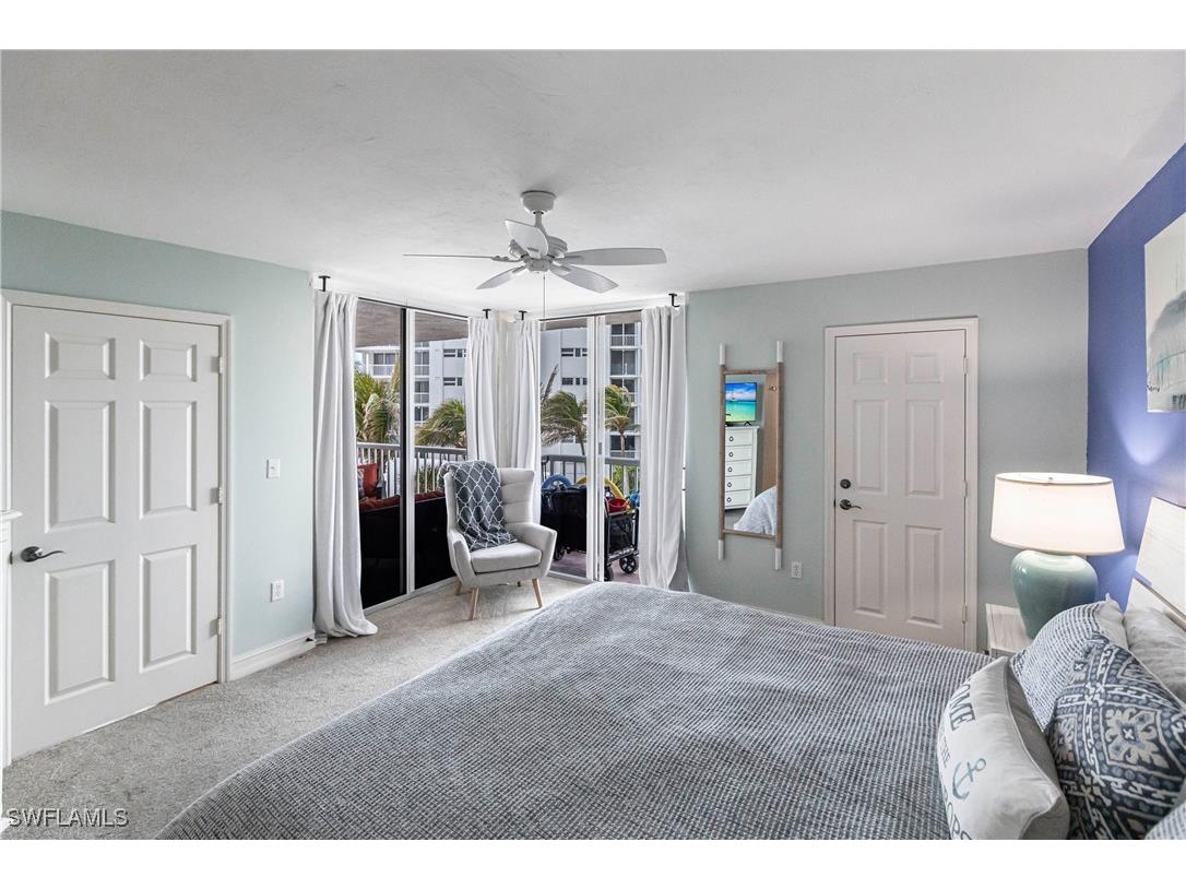 40 Seagate Drive #202A Naples FL 34103 225039973 image27