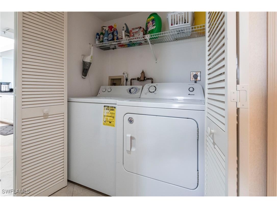 40 Seagate Drive #202A Naples FL 34103 225039973 image34