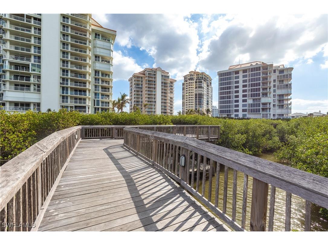 40 Seagate Drive #202A Naples FL 34103 225039973 image41