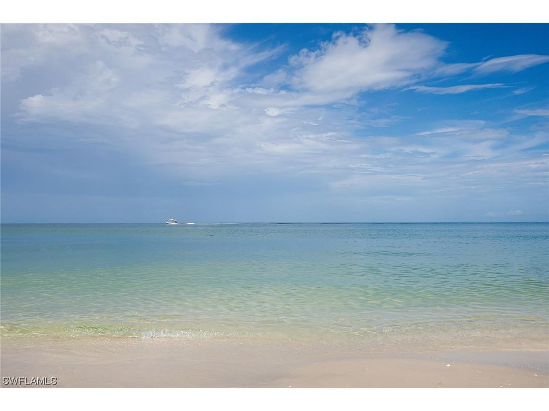 40 Seagate Drive #802-A Naples FL 34103 223053174 image1