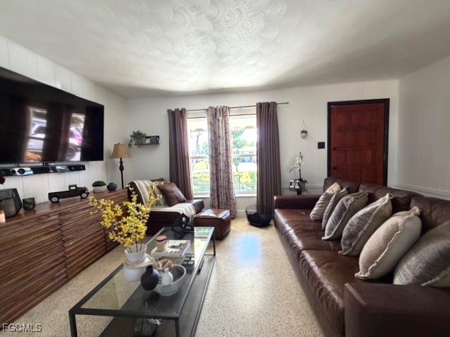 40 Victoria Drive North Fort Myers FL 33917 2026005174 image7