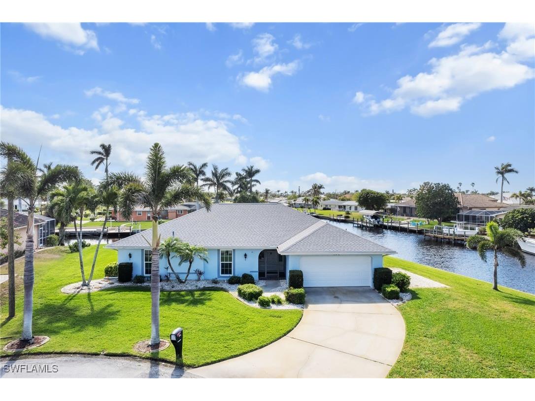 400 Avalon Drive Cape Coral FL 33904 225014062 image1