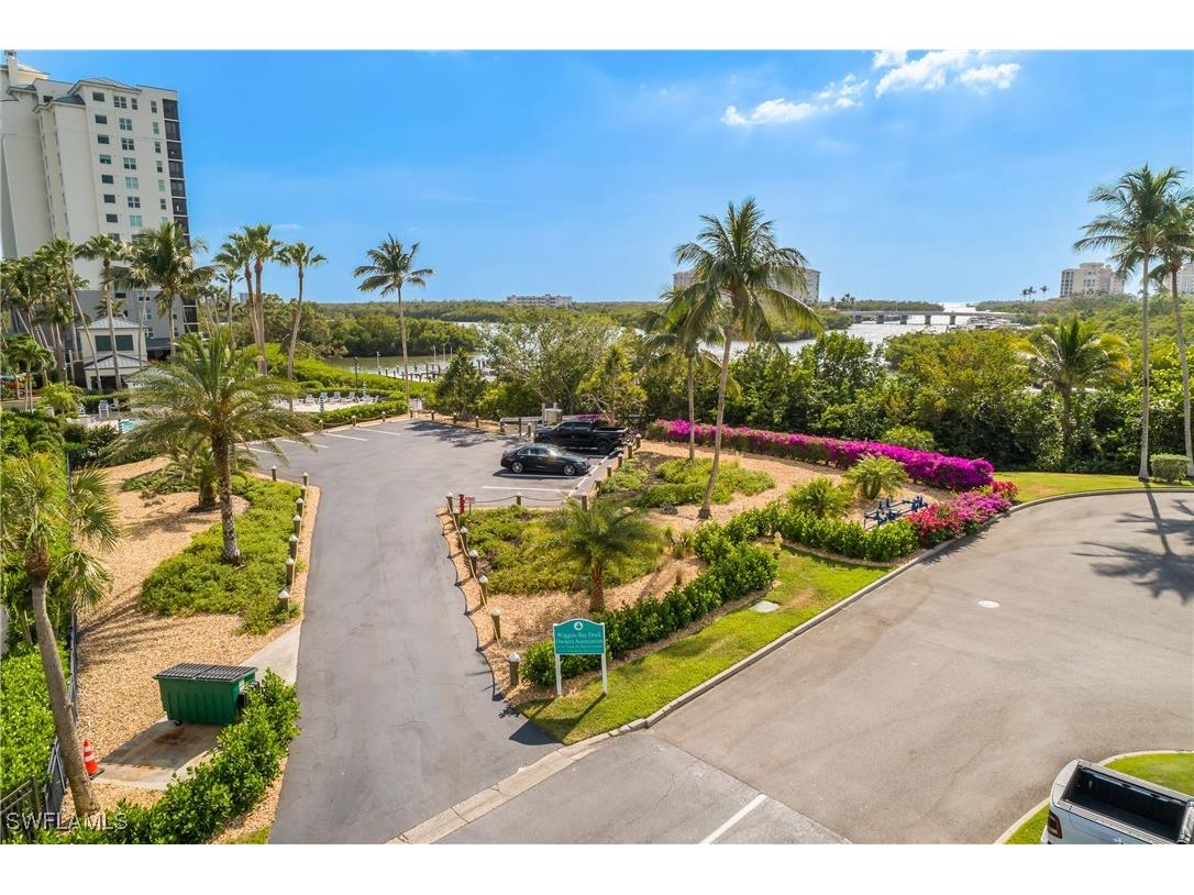 400 Bay Club Drive Naples FL 34110 225040670 image12