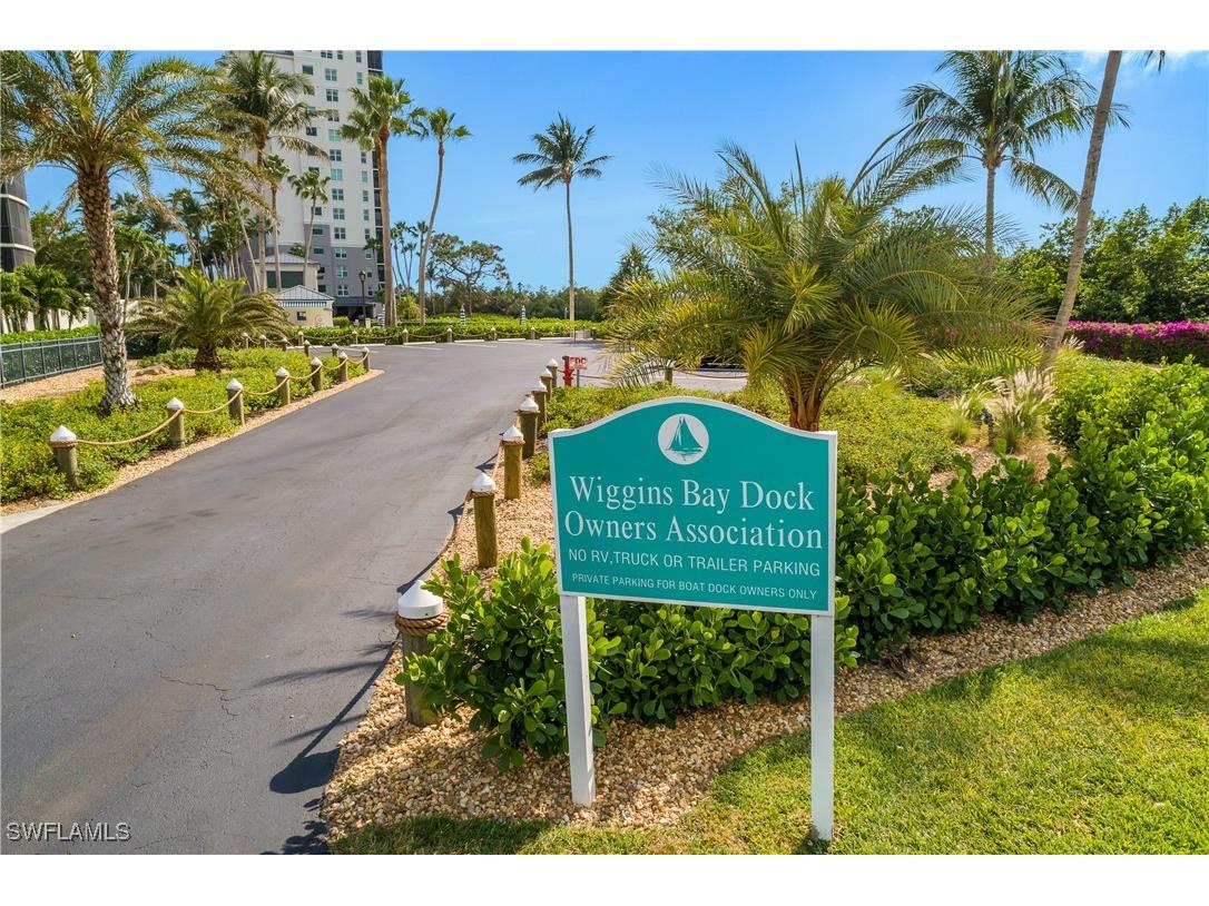 400 Bay Club Drive Naples FL 34110 225040670 image8