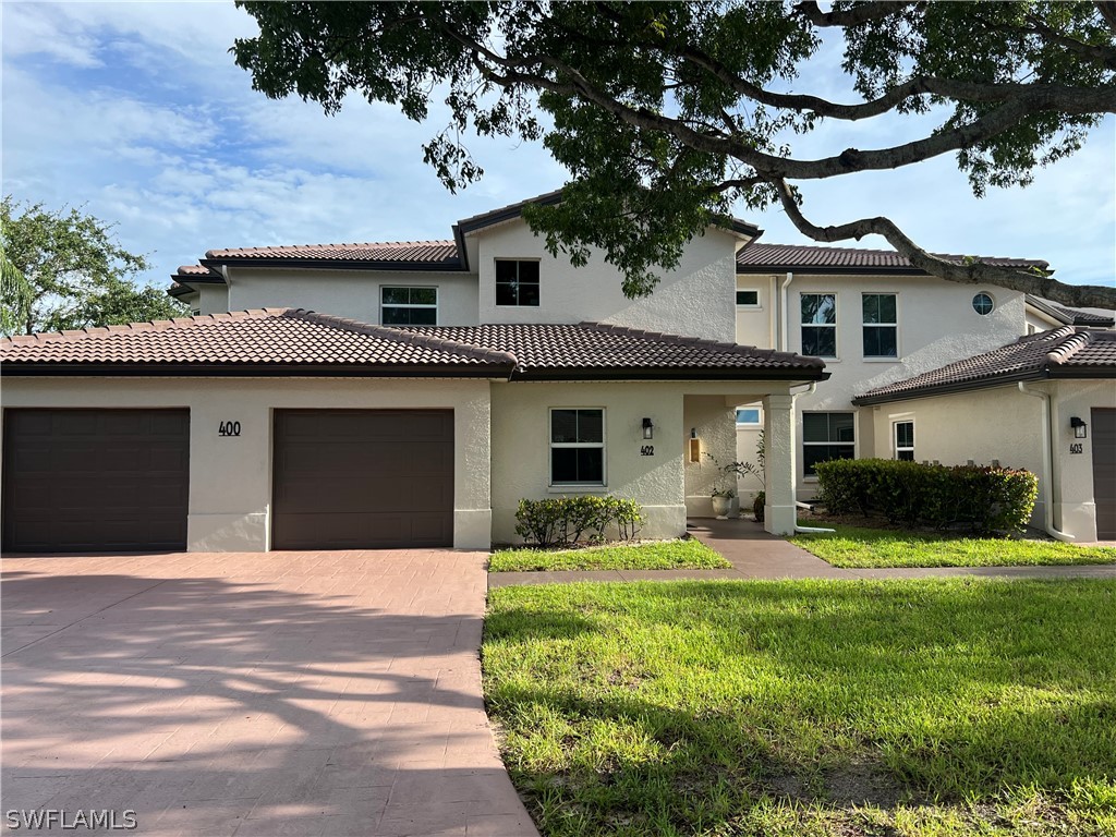 400 Diamond Circle #402 Naples FL 34110 224051400 image1