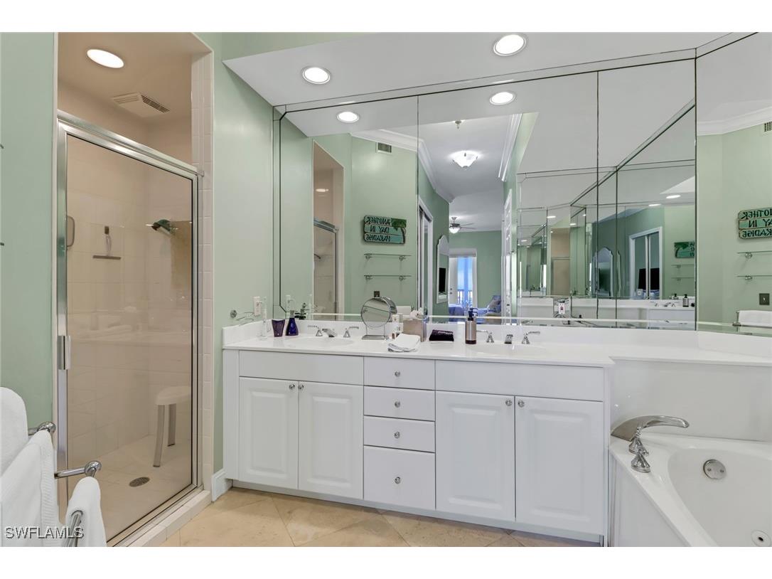 400 Flagship Drive #1206 PENTHOUSE Naples FL 34108 225077469 image14