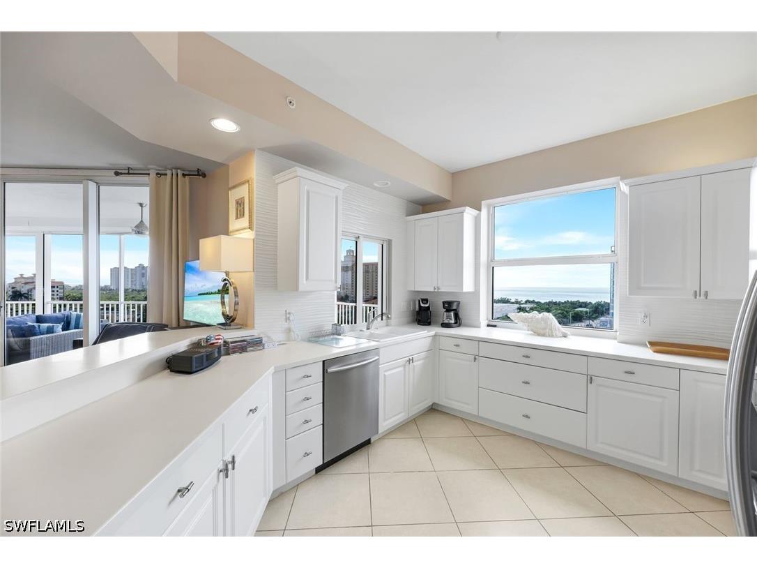 400 Flagship Drive #902 Naples FL 34108 226018454 image6