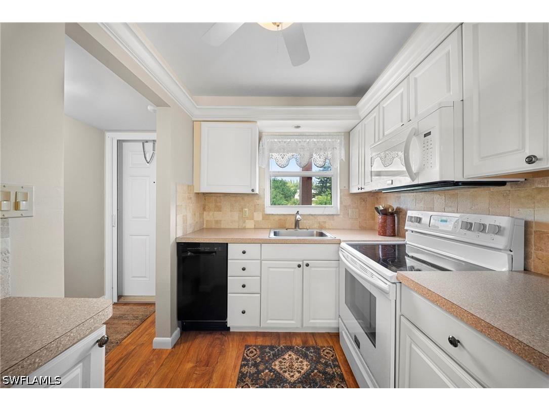 400 Forest Lakes Boulevard #204 Naples FL 34105 226015653 image13