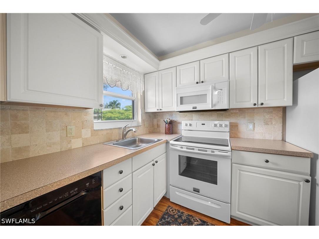 400 Forest Lakes Boulevard #204 Naples FL 34105 226015653 image14