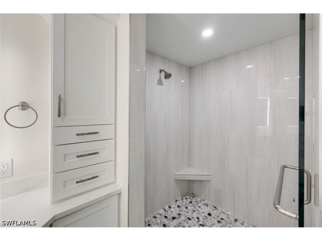 400 L Ambiance Circle #104 Naples FL 34108 226012446 image16