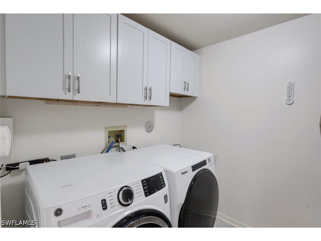400 L Ambiance Circle #104 Naples FL 34108 226012446 image19