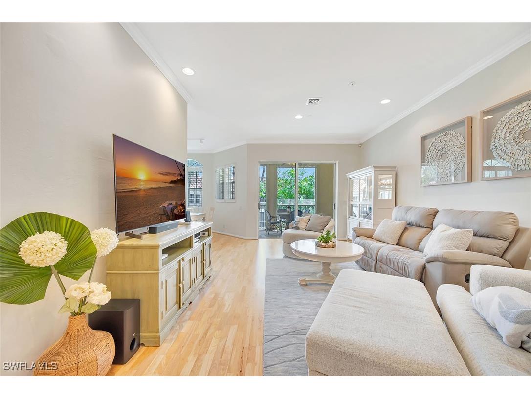 400 L'Ambiance Circle #204 Naples FL 34108 225070614 image11