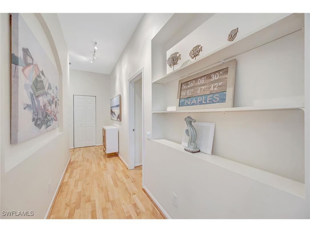400 L'Ambiance Circle #204 Naples FL 34108 225070614 image17