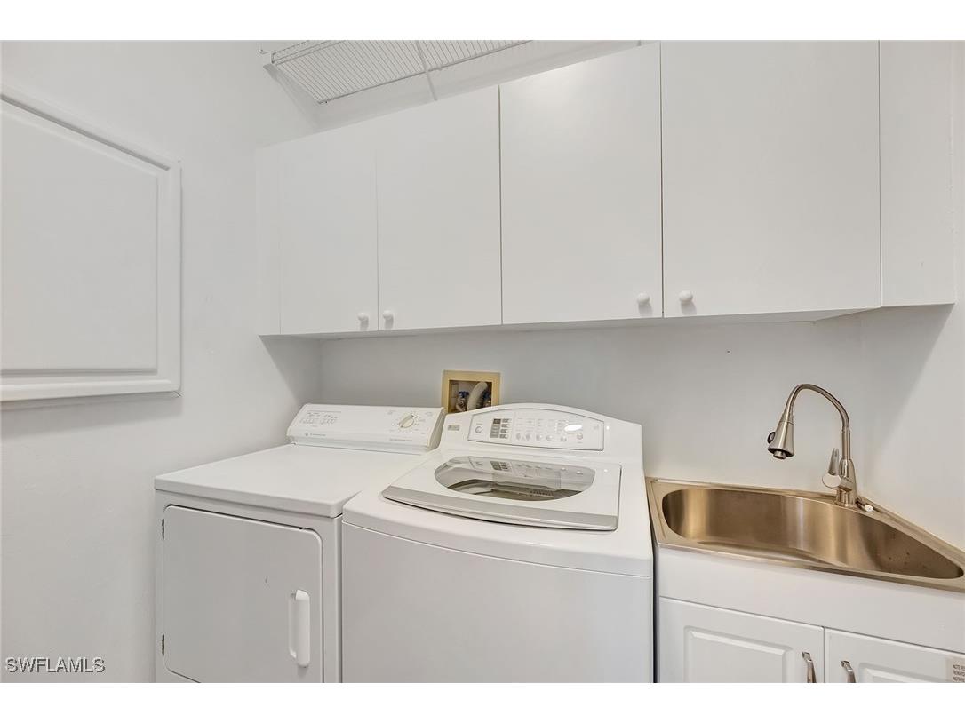 400 L'Ambiance Circle #204 Naples FL 34108 225070614 image22