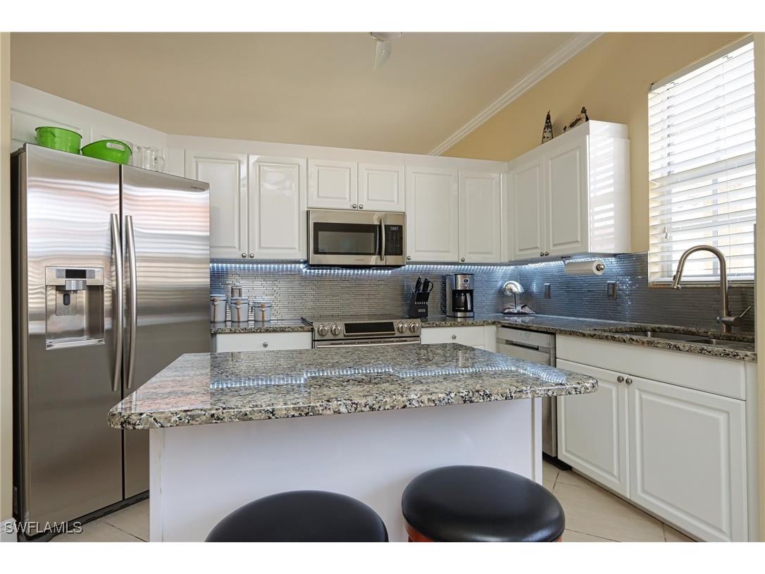 400 L Ambiance Circle #206 Naples FL 34108 225078602 image7