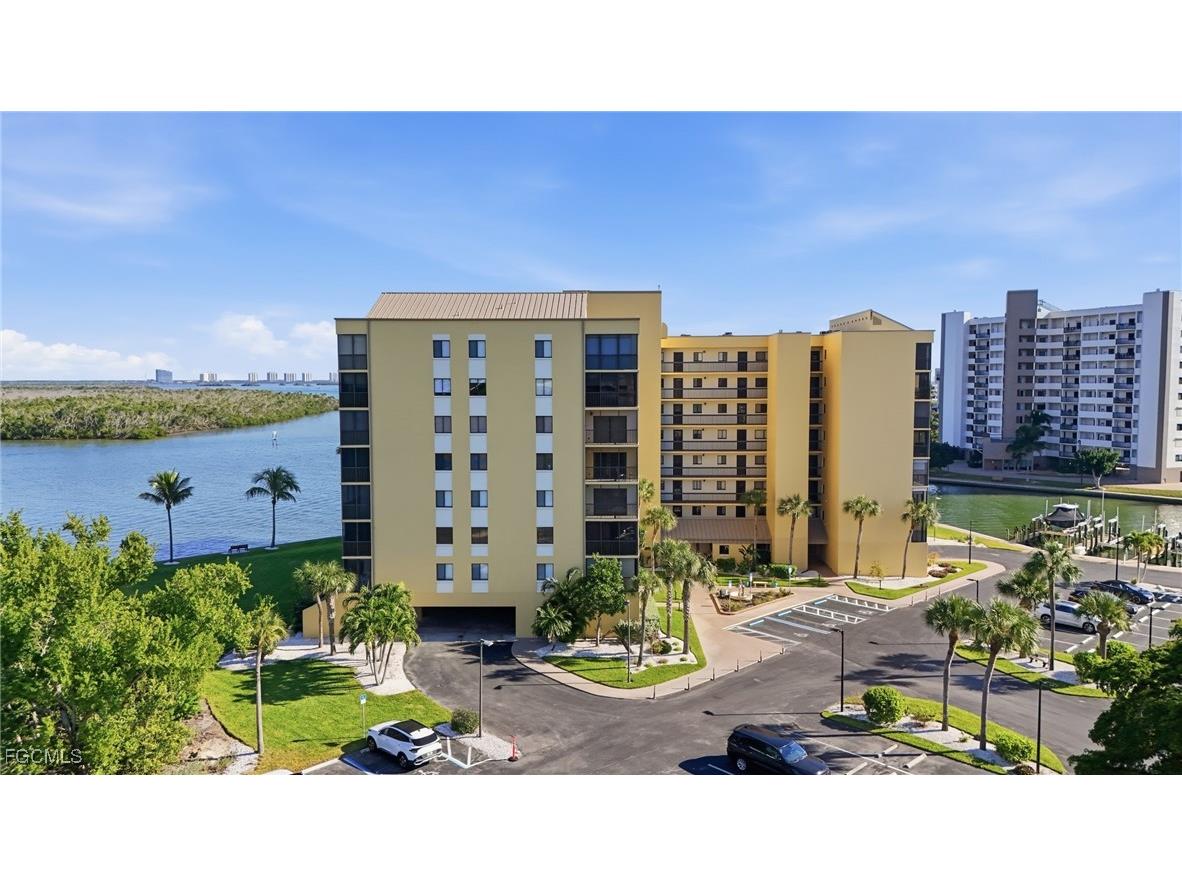 400 Lenell Road #706 Fort Myers Beach FL 33931 2025020829 image2