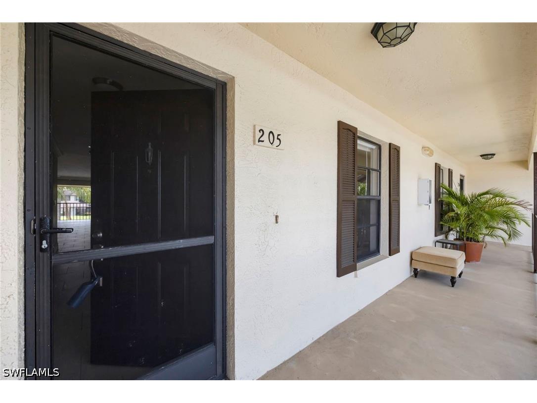 400 Misty Pines Circle #205 Naples FL 34105 226014618 image3