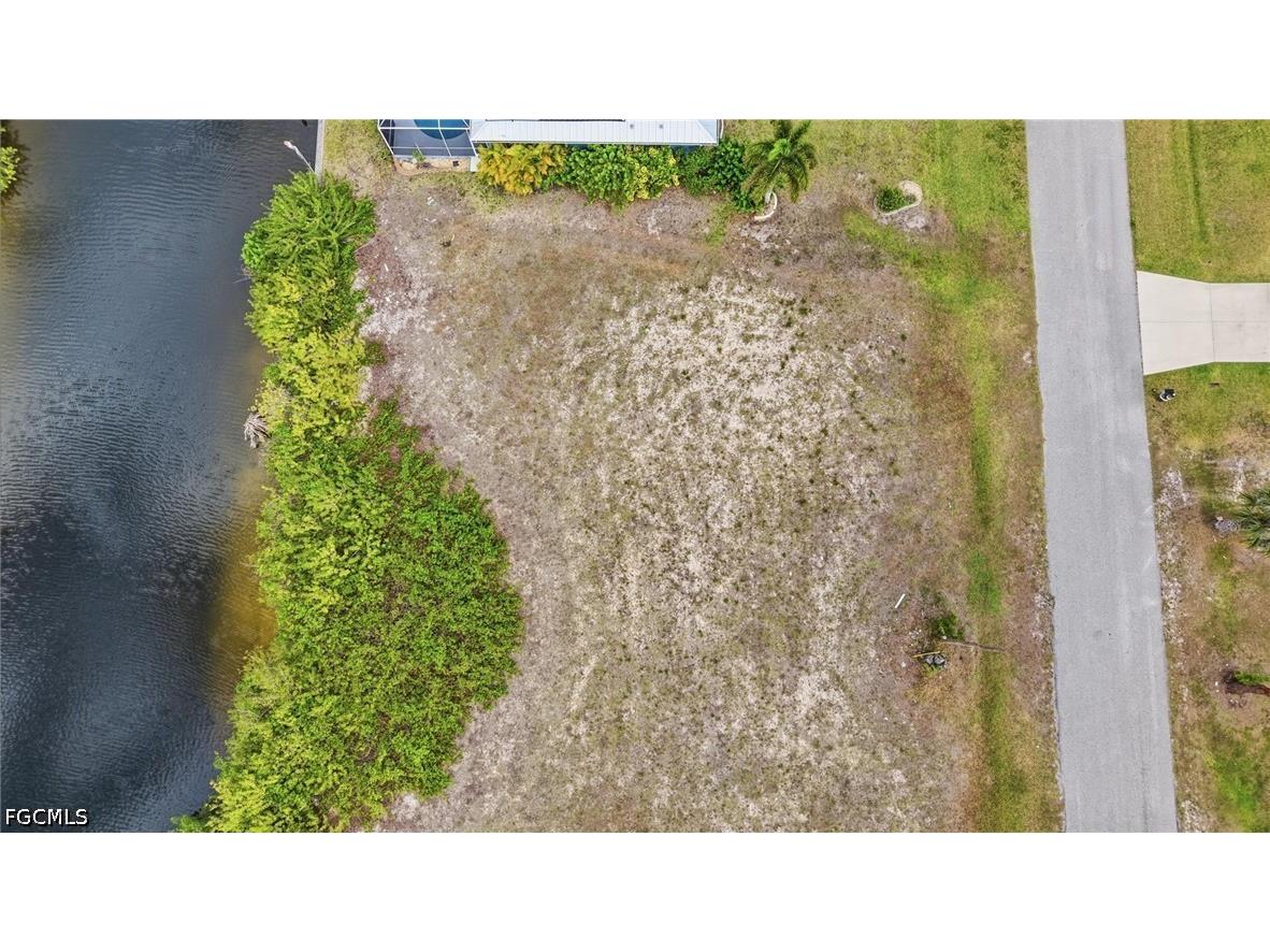 400 NW 32nd Place Cape Coral FL 33993 2026015421 image10