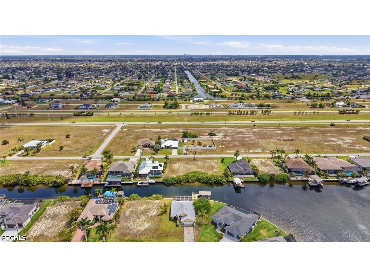 400 NW 32nd Place Cape Coral FL 33993 2026015421 image7