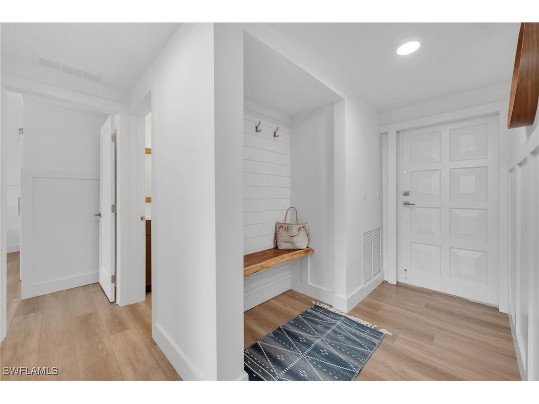 400 Park Shore Drive #302 Naples FL 34103 225083821 image5