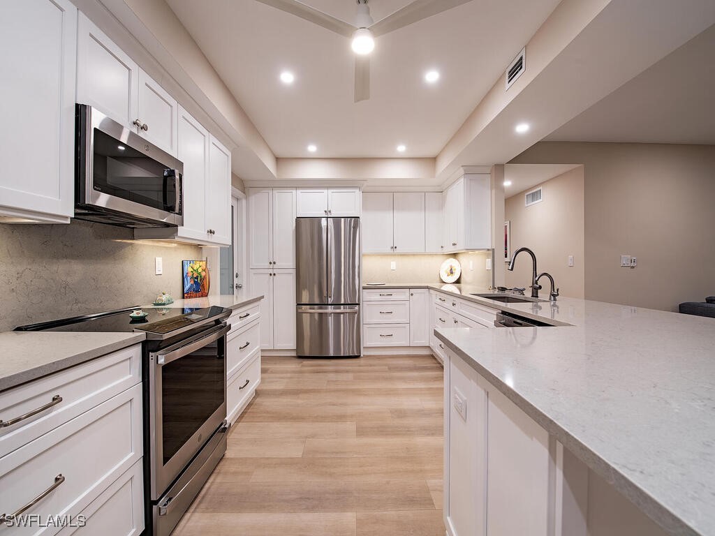 400 Park Shore Drive #303 Naples FL 34103 225083503 image5