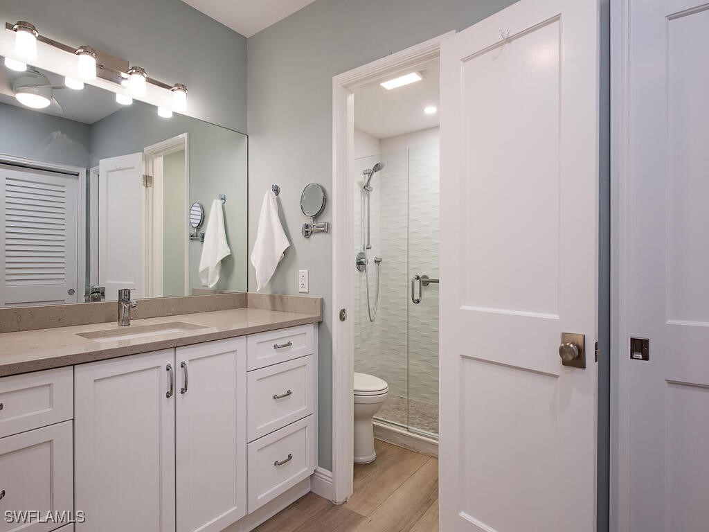 400 Park Shore Drive #303 Naples FL 34103 225083503 image9