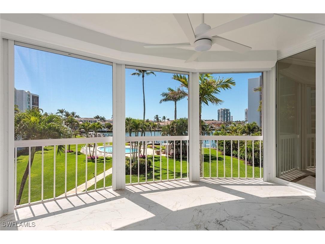 400 Park Shore Drive #304 Naples FL 34103 225072080 image10