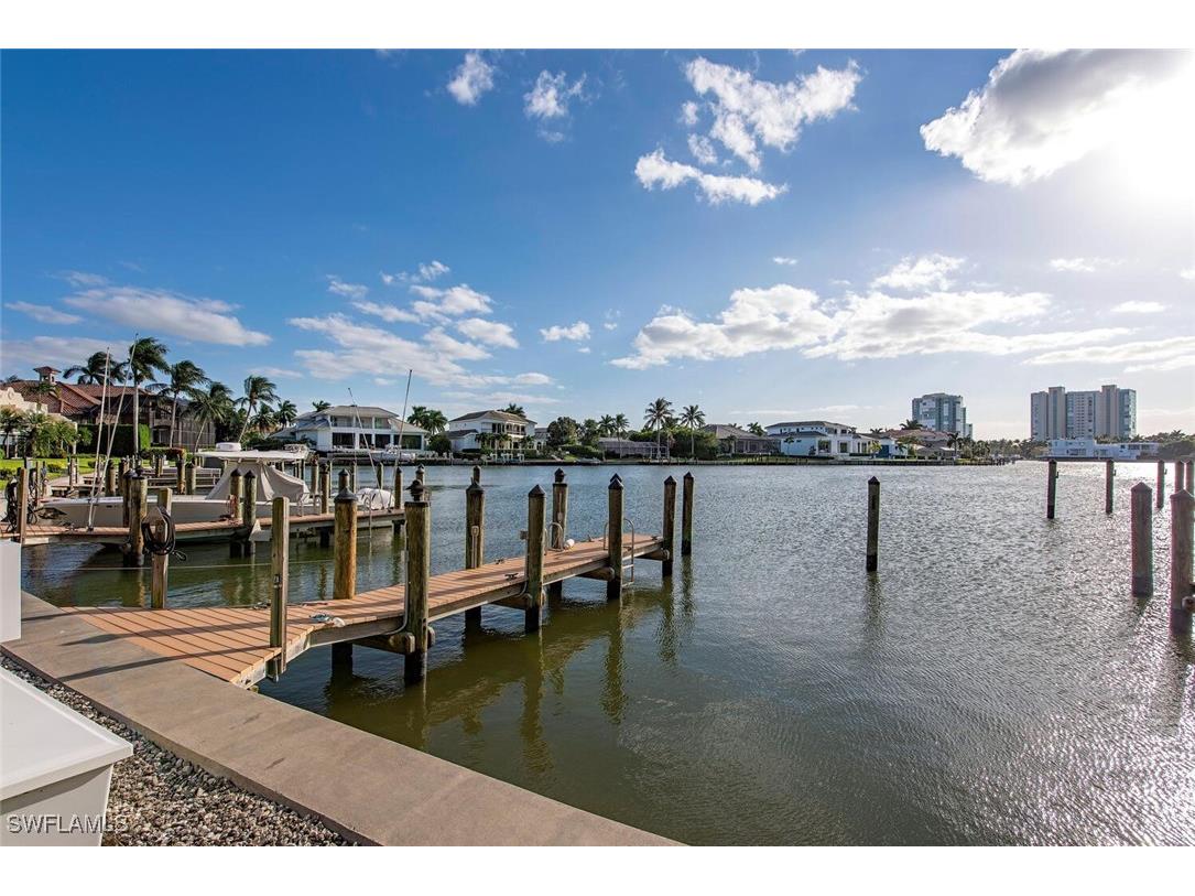 400 Park Shore Drive #304 Naples FL 34103 225072080 image15