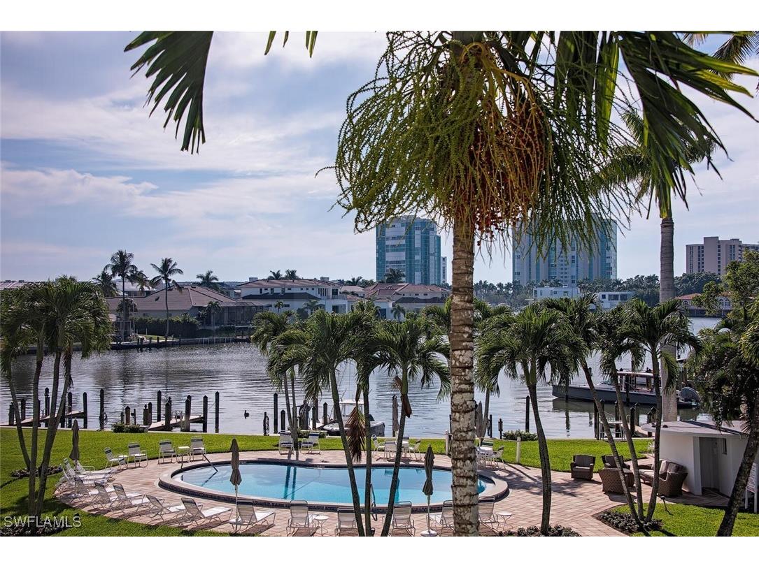 400 Park Shore Drive #304 Naples FL 34103 225072080 image17