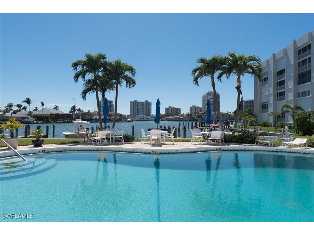 400 Park Shore Drive #304 Naples FL 34103 225072080 image20