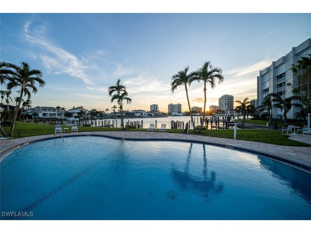 400 Park Shore Drive #304 Naples FL 34103 225072080 image21